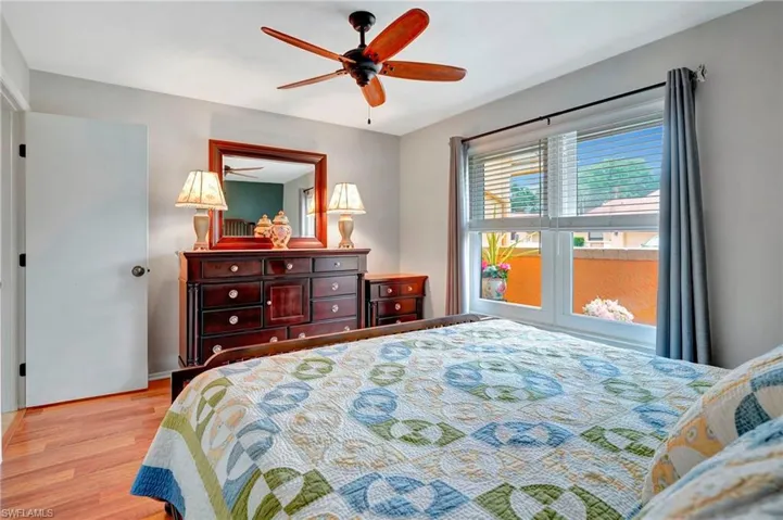 5360  Governors  DR, Fort Myers, FL 33907
