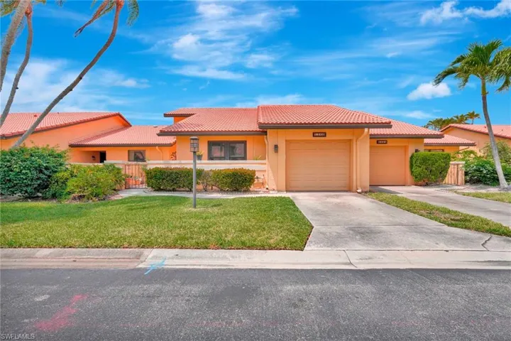 5360  Governors  DR, Fort Myers, FL 33907