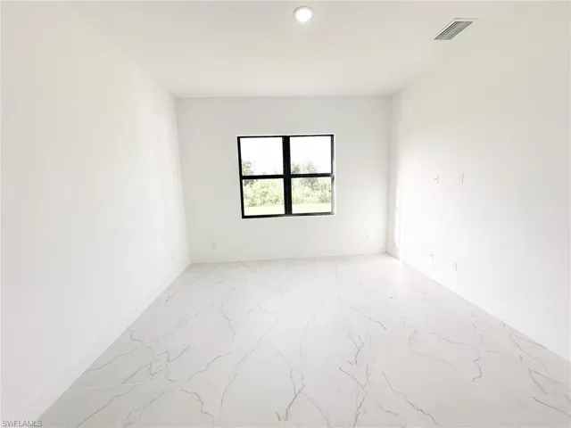 2902  23rd W ST, Lehigh Acres, FL 33971