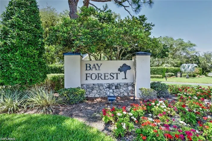 BAY FOREST...NAPLES HIDDEN GEM...THE PERFECT PLACE TO CALL HOME!