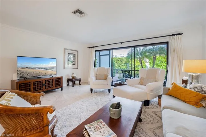 1080 6th St S, Naples, Florida 34102
