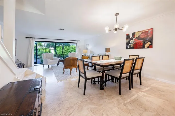 1080 6th St S, Naples, Florida 34102