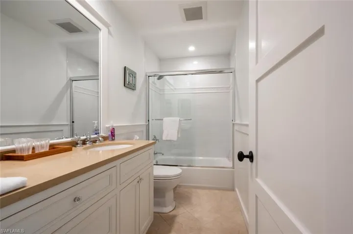 1080 6th St S, Naples, Florida 34102
