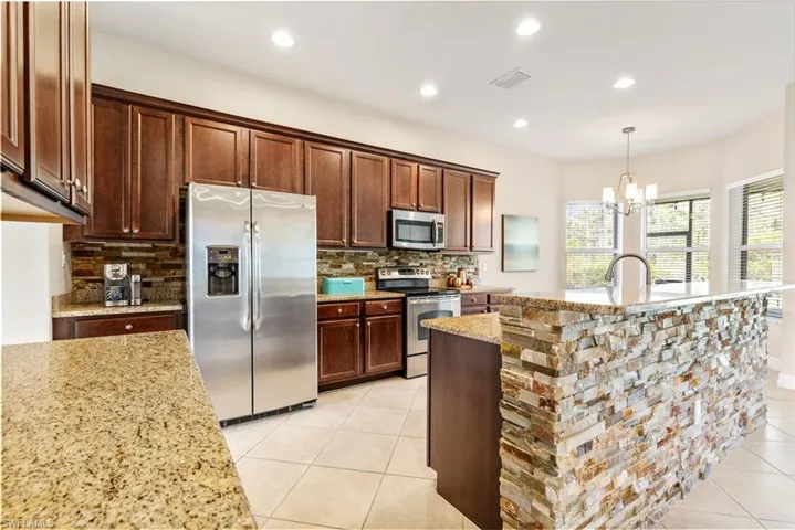 11164  Sparkleberry  DR, Fort Myers, FL 33913