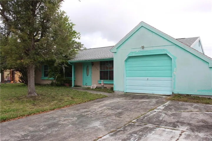 5726 Kenwood DR, NORTH PORT FL 34287