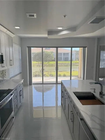 3063 Horizon Ln 1501, Naples, Florida 34109