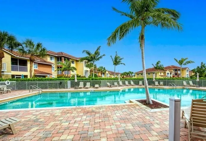 13141 Bella Casa Cir 2171, Fort Myers, Florida 33966