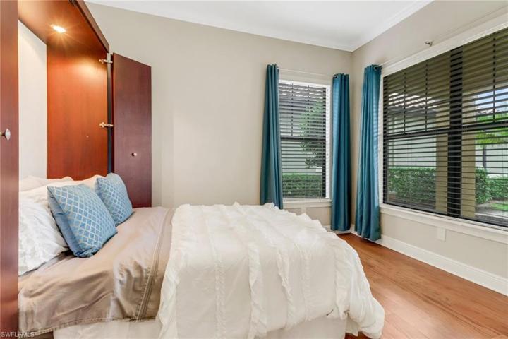 1 st bedroom