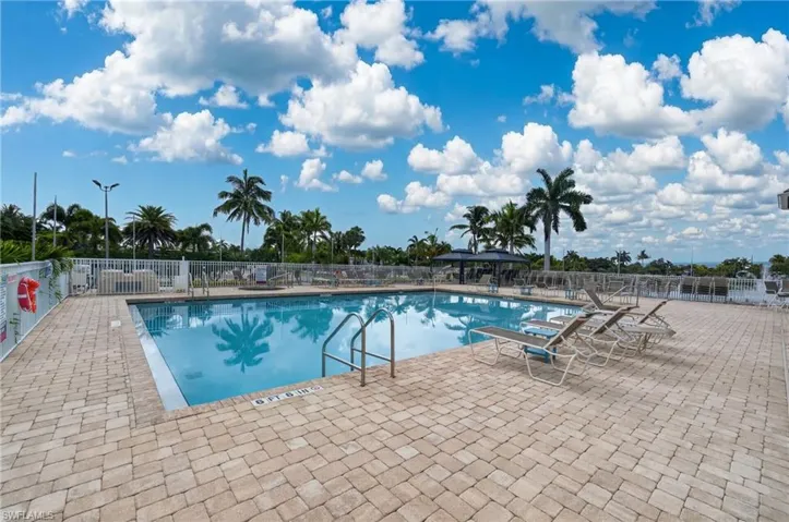930 High Tide Ln, Fort Myers Beach, Florida 33931