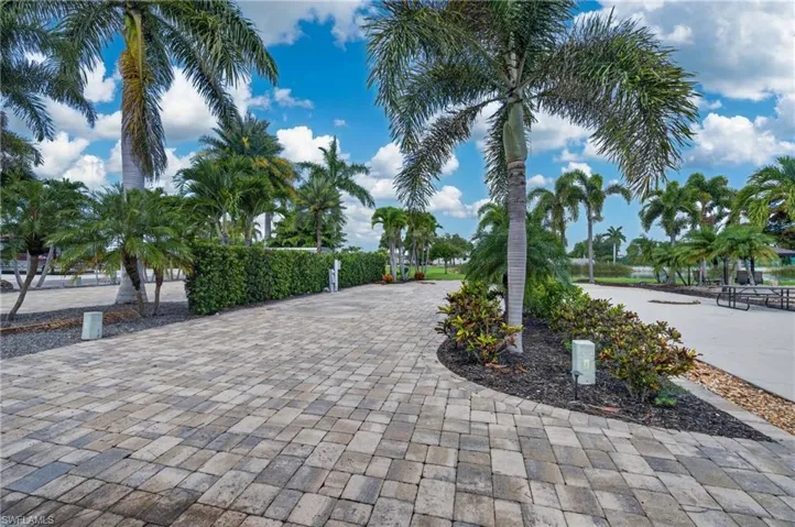 930 High Tide Ln, Fort Myers Beach, Florida 33931