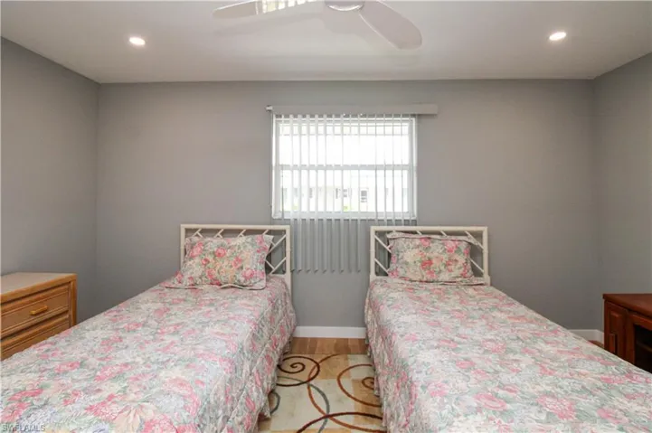 600 Valley Stream Dr F9, Naples, Florida 34113