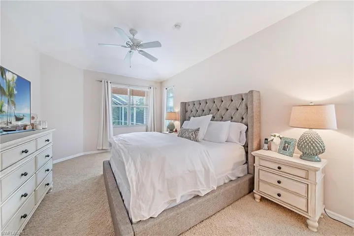 1032 Tivoli Ln, Naples, Florida 34104