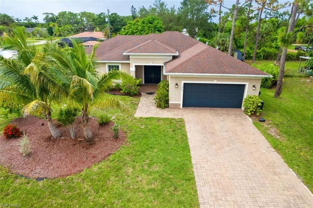 4609 Santiago LN, Bonita Springs, FL 34134,225063648