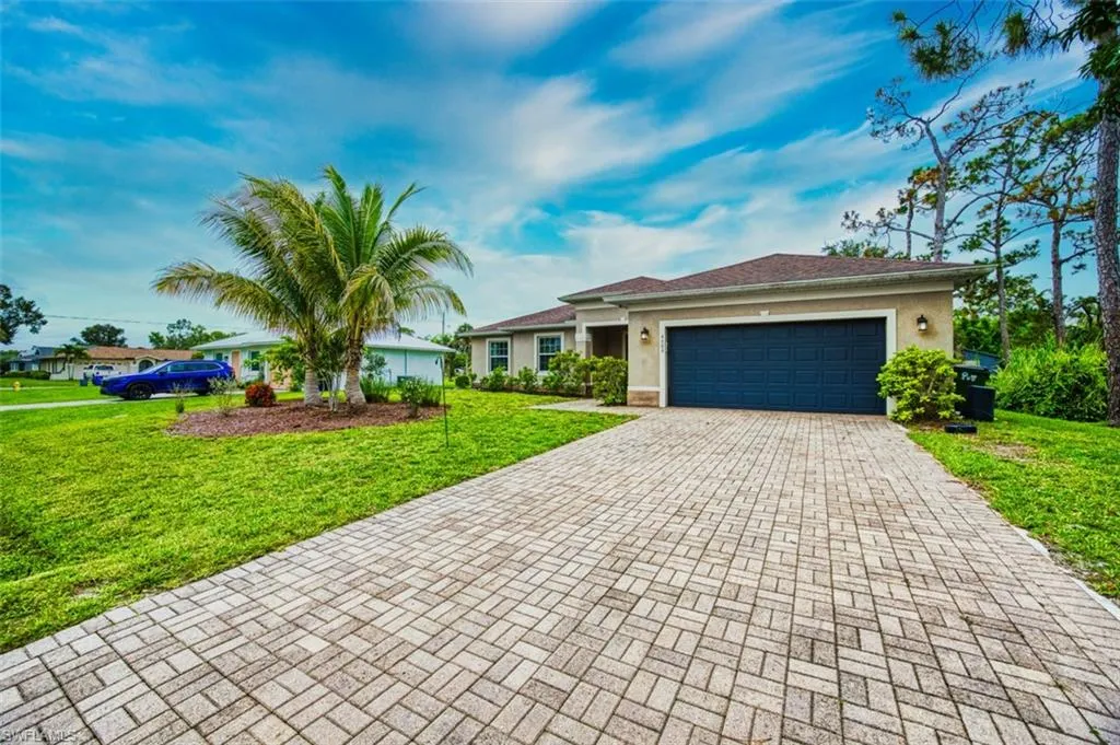 4609 Santiago LN, Bonita Springs, FL 34134,225063648
