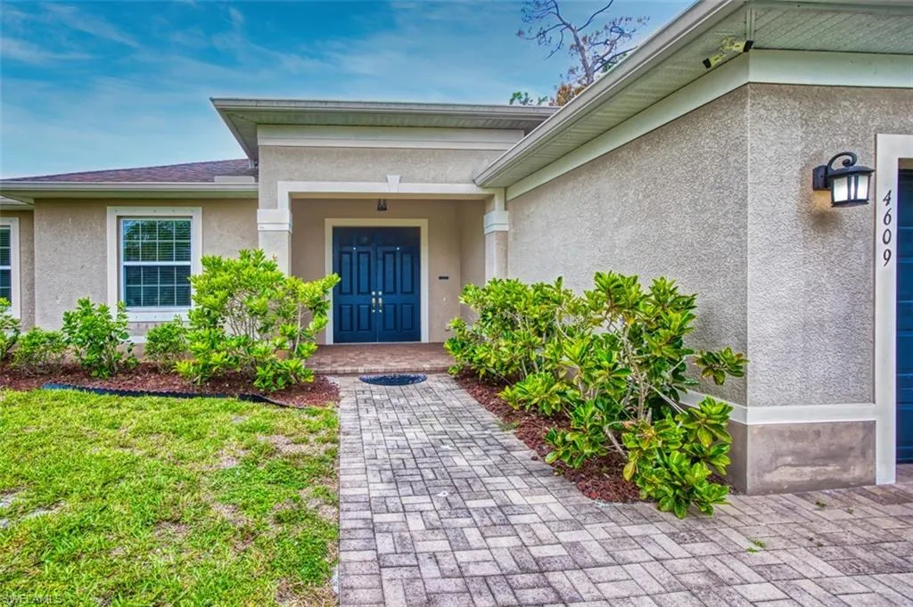 4609 Santiago LN, Bonita Springs, FL 34134,225063648