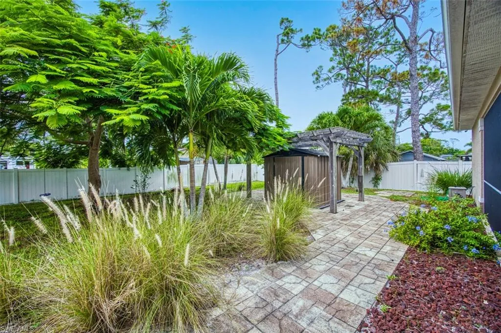 4609 Santiago LN, Bonita Springs, FL 34134,225063648