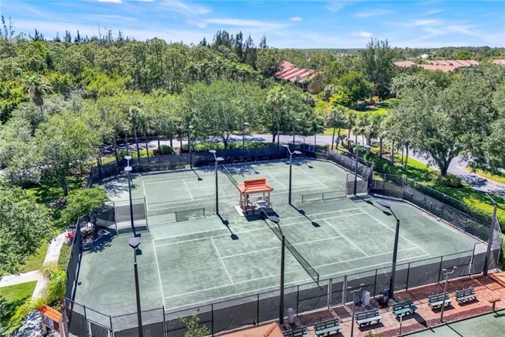 1972 Cascades Dr 4, Naples, Florida 34112