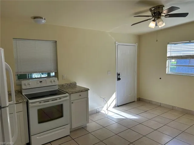 1107/1111  7th  WAY, North Fort Myers, FL 33903