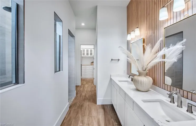 Photo is from a model home. Illustration purposes only.