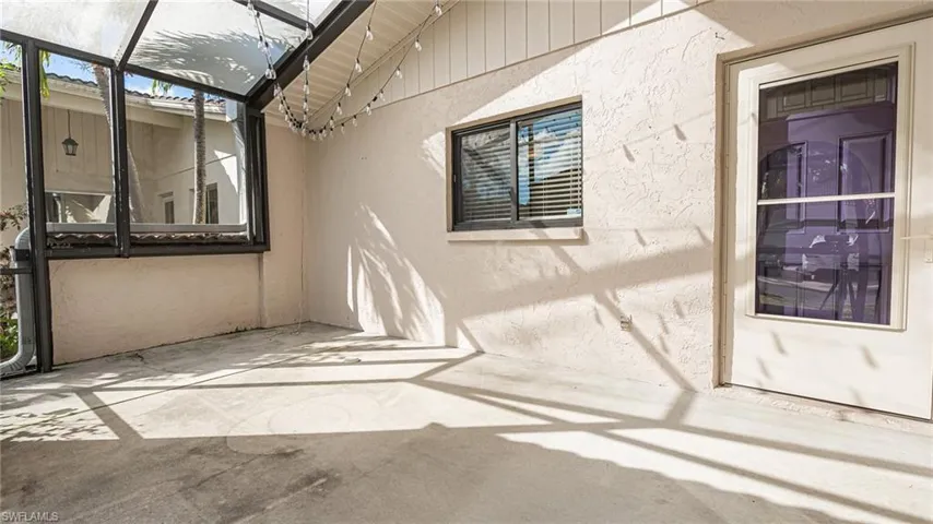 Front Entryway/Patio