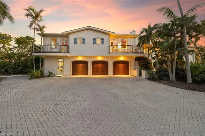 16475/95  Captiva  DR, Captiva, FL 33924