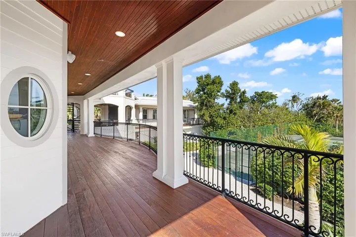 16475/95  Captiva  DR, Captiva, FL 33924