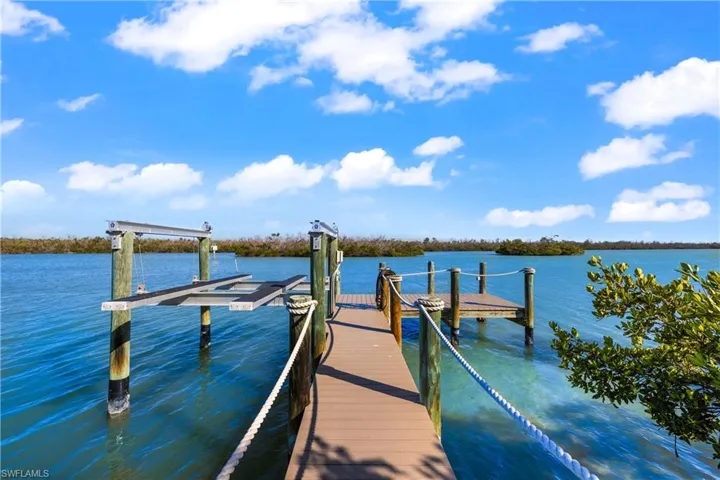 16475/95  Captiva  DR, Captiva, FL 33924