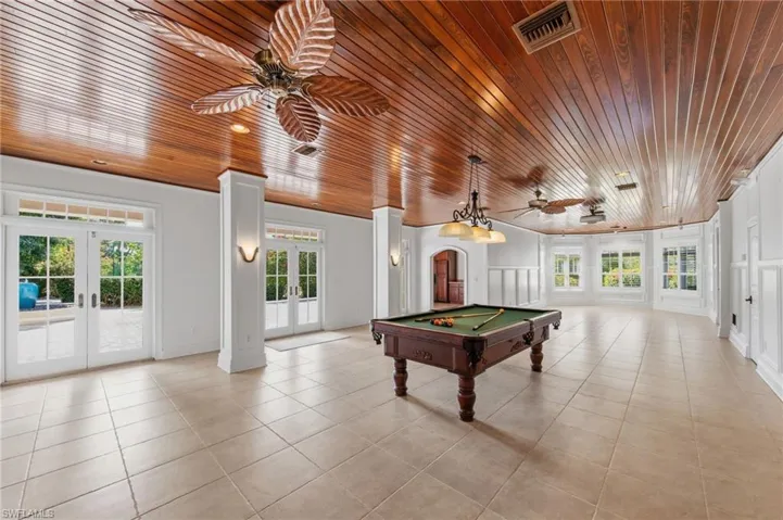 16475/95  Captiva  DR, Captiva, FL 33924