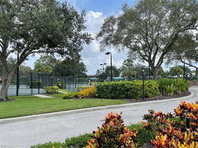 Country Club Tennis, Pickleball Courts