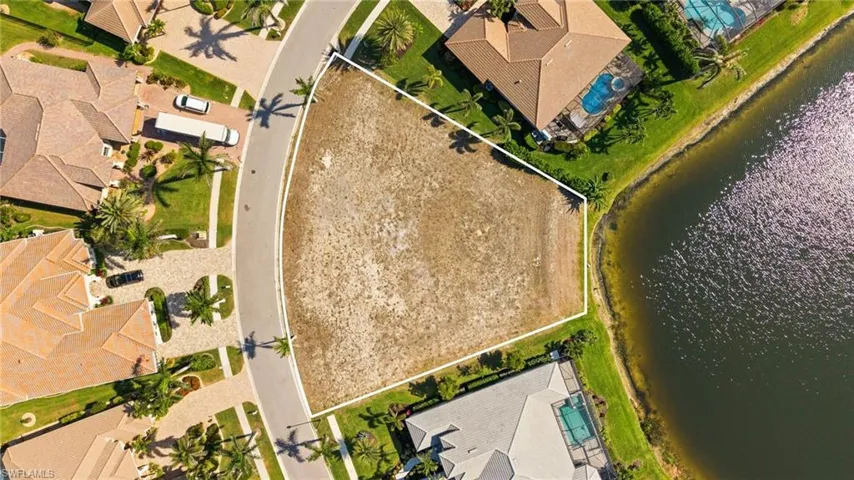 1922 Harbour Cir, Cape Coral, Florida 33914