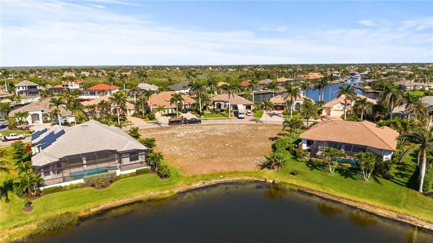 1922 Harbour Cir, Cape Coral, Florida 33914