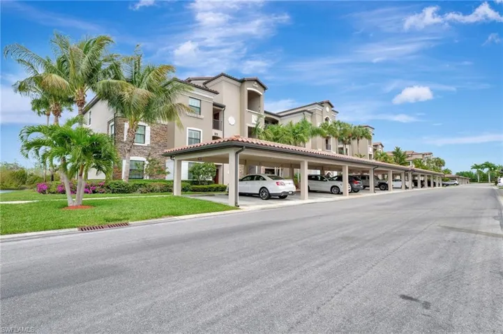 9820  Giaveno  CIR, Naples, FL 34113