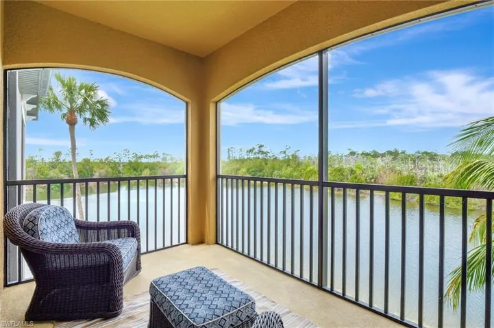 9820  Giaveno  CIR, Naples, FL 34113