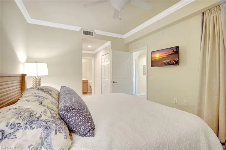 9820  Giaveno  CIR, Naples, FL 34113