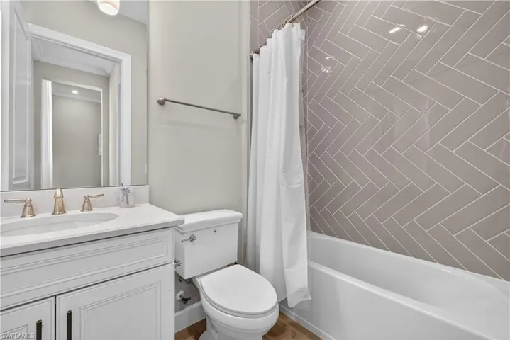 8709 Cavano St, Naples, Florida 34119