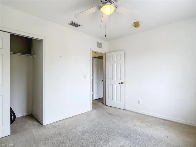 10043  Salina  ST, Fort Myers, FL 33905