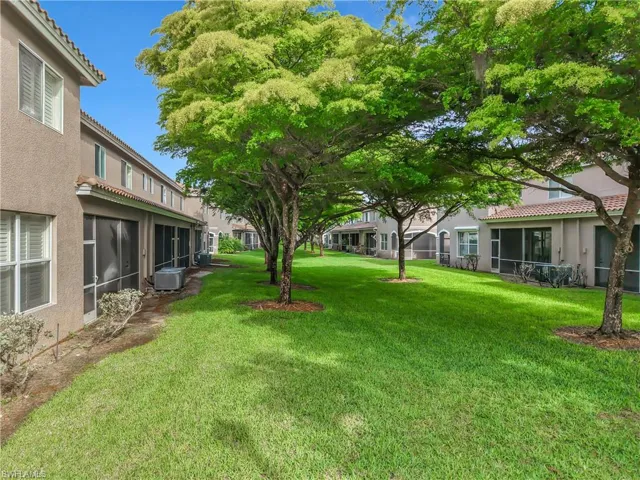 10043  Salina  ST, Fort Myers, FL 33905