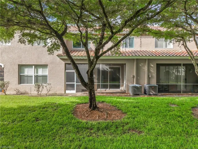 10043  Salina  ST, Fort Myers, FL 33905