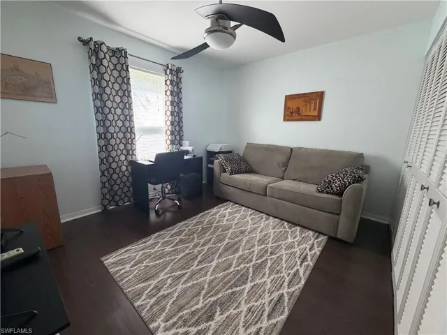 Second bedroom or office/den