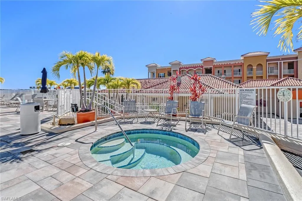 401 Bayfront PL, Naples, FL 34102,225041442