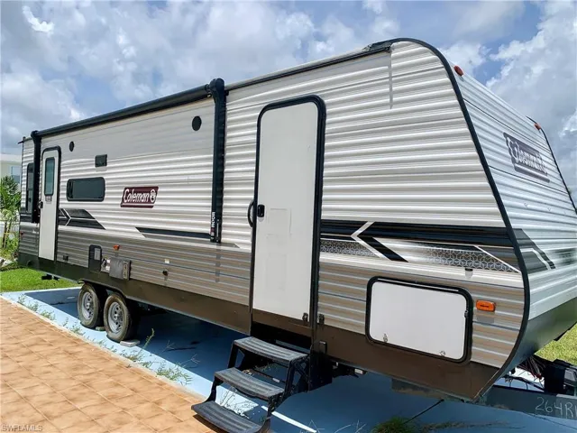side view with full awning