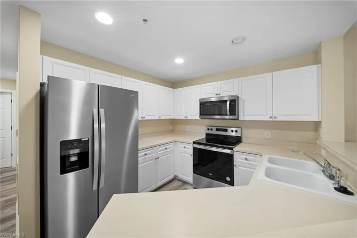 3940 Pomodoro Cir 303, Cape Coral, Florida 33909