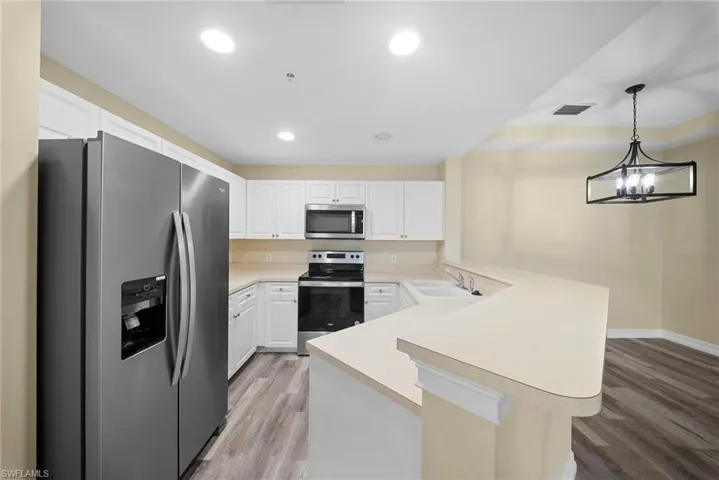 3940 Pomodoro Cir 303, Cape Coral, Florida 33909