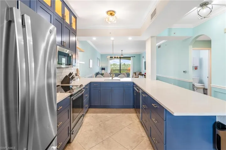 9727 Acqua Ct 434, Naples, Florida 34113