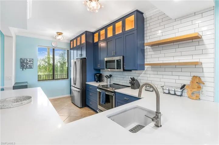 9727 Acqua Ct 434, Naples, Florida 34113
