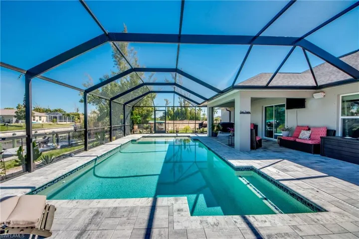 Pool Bench Seating