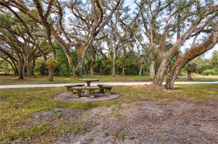 2360  Old N River  RD, Labelle, FL 33935