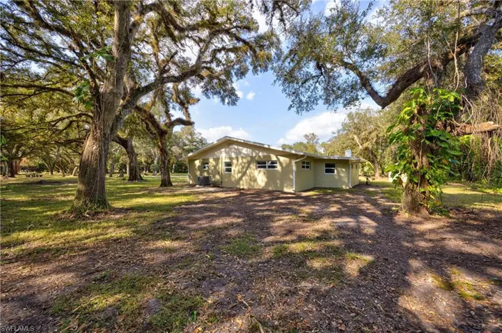 2360  Old N River  RD, Labelle, FL 33935