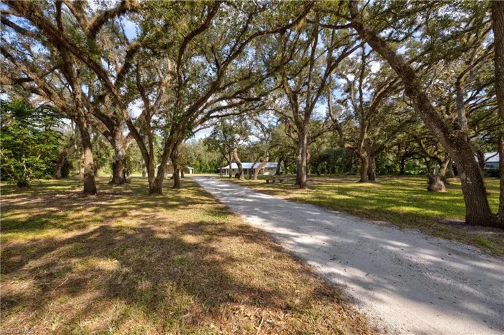 2360  Old N River  RD, Labelle, FL 33935