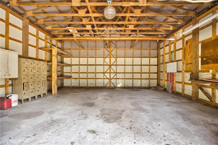 2360  Old N River  RD, Labelle, FL 33935